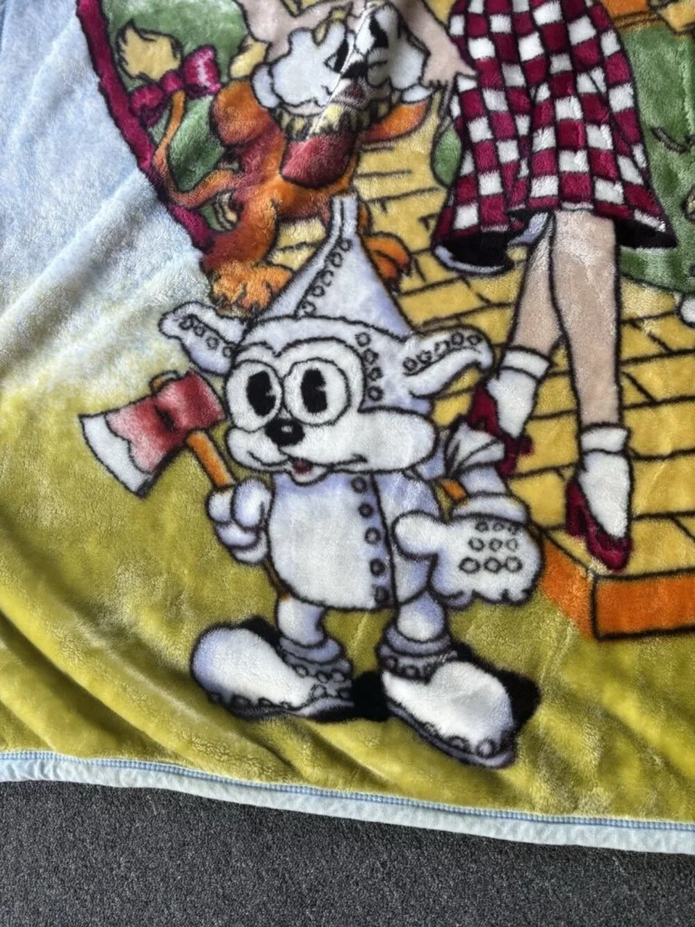Vintage BETTY BOOP Wizard of Oz Plush Mink Blanket Large Size 58
